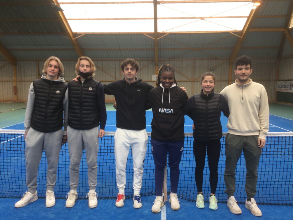 Bravo aux élèves de l’UNSS tennis !